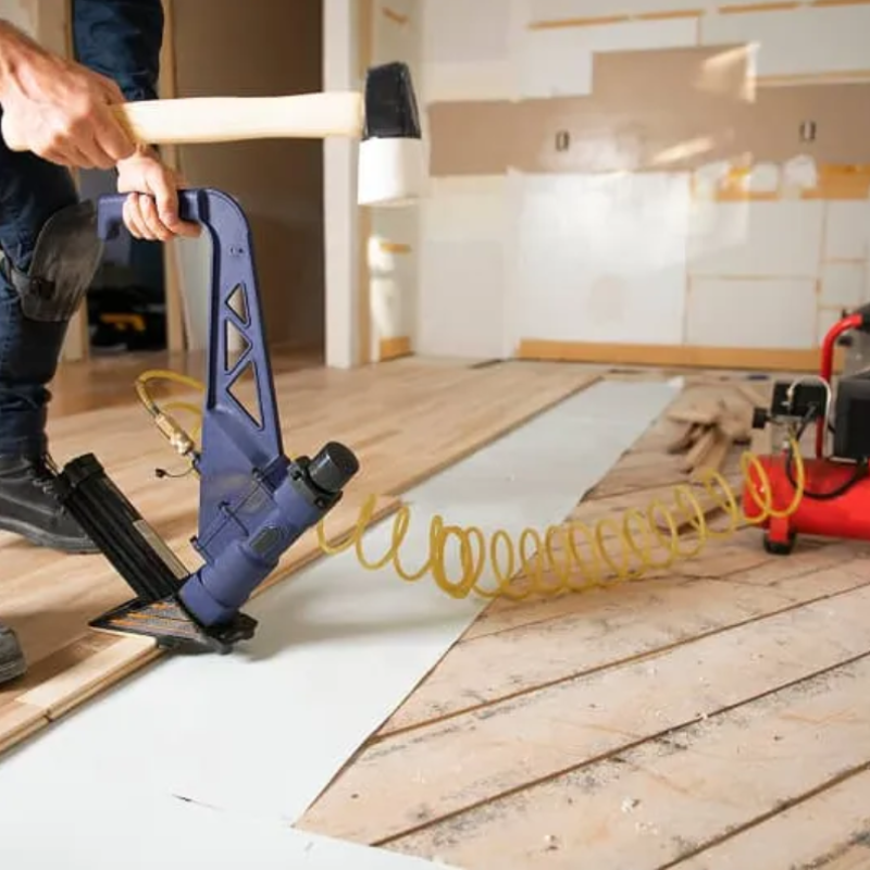 Hometown-Floors-Online-Hardwood-Install-800x800