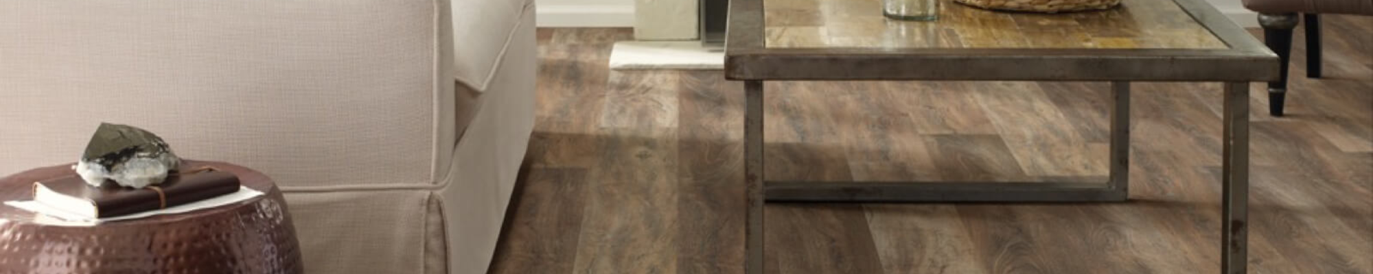 luxury-vinyl-installation-2000x400